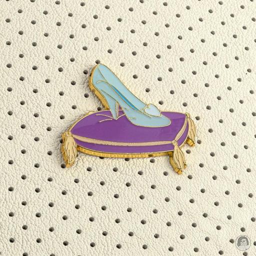 Loungefly Mini sac à dos Cendrillon Pin Trader Cendrillon (Disney) (Cendrillon (Disney))