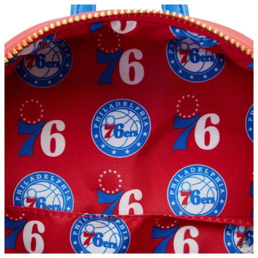 Loungefly Mini sac à dos Philadelphia 76ers Patch Icons NBA (National Basketball Association) (NBA (National Basketball Association))