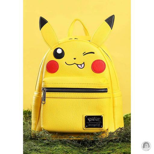 Loungefly Mini sac à dos Pikachu Clin d'Oeil Cosplay Pokémon (Pokémon)