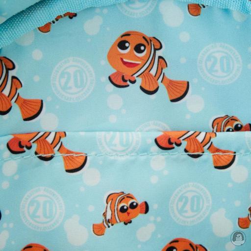 Loungefly Sac à bandoulière 20ème Anniversaire de Nemo Le Monde de Nemo (Pixar) (Le Monde de Nemo (Pixar))